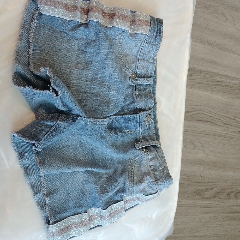 Girl shorts